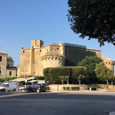 La Terrazza Sul Borgo Bed & Breakfast Serracapriola Dış mekan fotoğraf