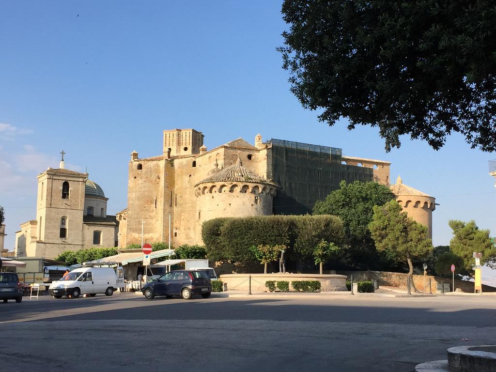 La Terrazza Sul Borgo Bed & Breakfast Serracapriola Dış mekan fotoğraf